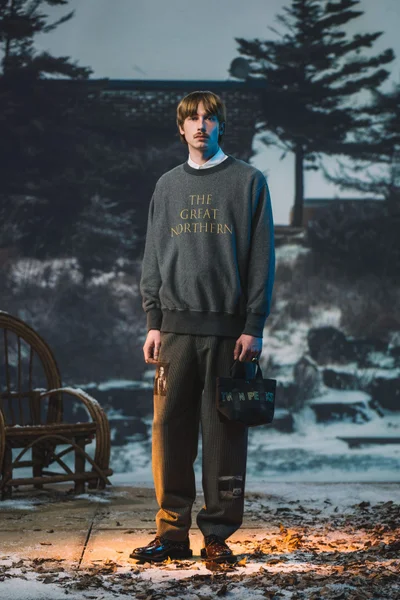 Look 9